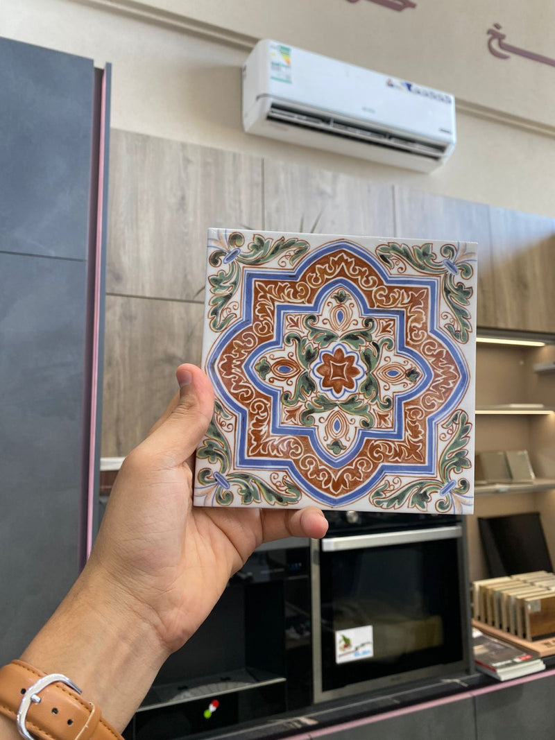 دار السلطان | سيراميك بمظهر مغربي وطني سعودي