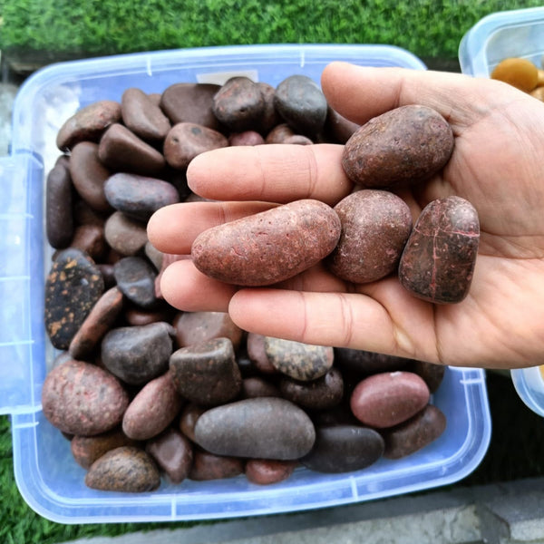 5-kg-pack-of-shiny-red-ornamental-stone