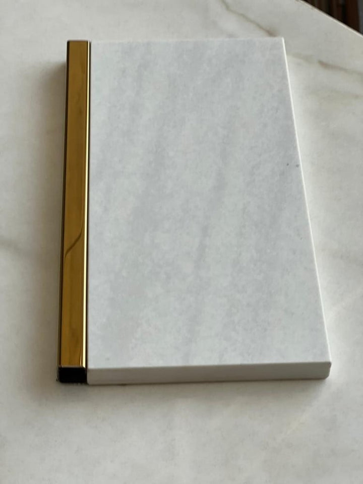 square-gold-corner-spacer--126-20