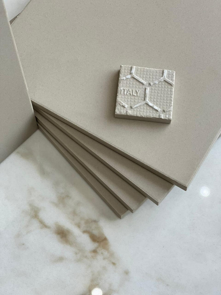 italian-beige-porcelain--unicolore-bianco-avorio--2020