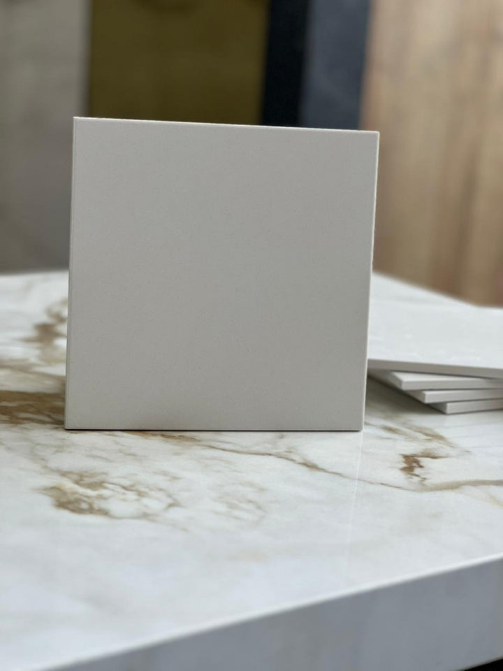 uni-bianco-assoluto--2020--italian-ivory-porcelain