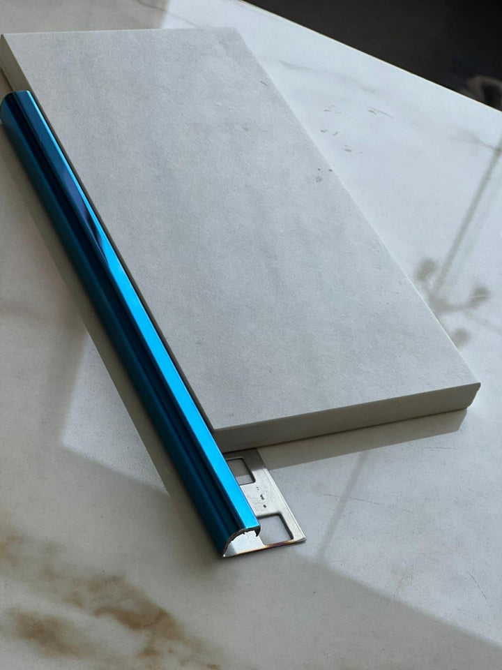 blue-corner-spacer--45-278-bl