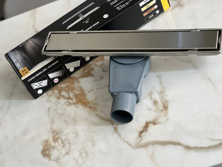 steel-shower-drain-with-built-in-tiles--40-cm-with-a-drain