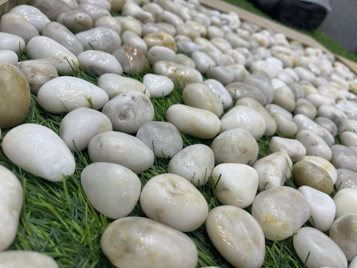 small-shiny-white-decorative-stone-2-kg