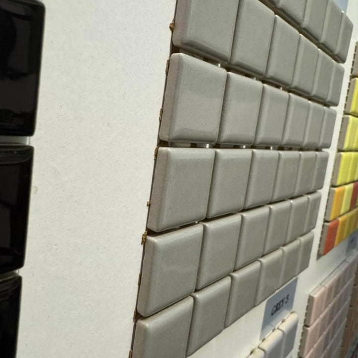 mosaic--grey-4--grey-mosaic
