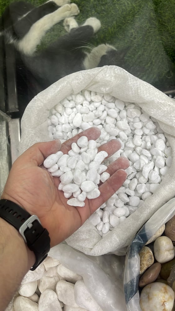 small-white-matte-river-stone-10-kg
