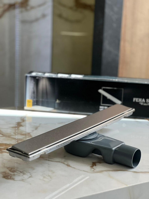 steel-shower-drain-with-built-in-tiles--50-cm-with-a-drain