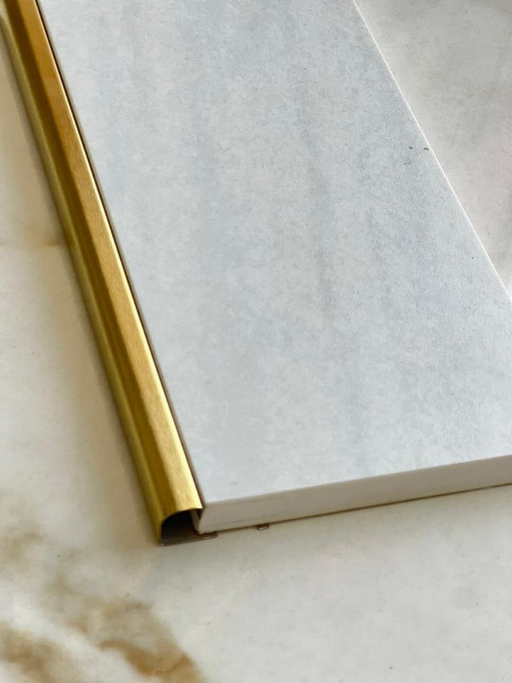 gold-brushed-corner-spacer--279-10