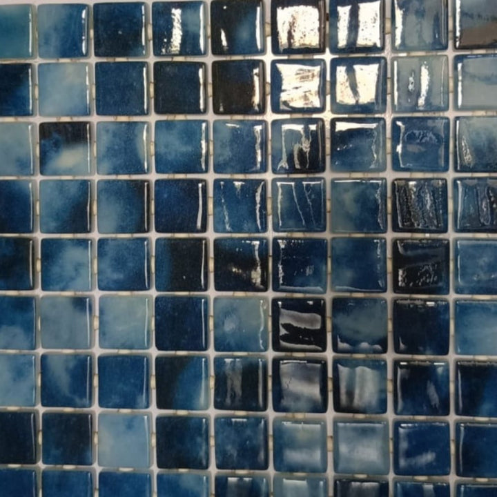 sina--2525--spanish-swimming-pool-mosaic