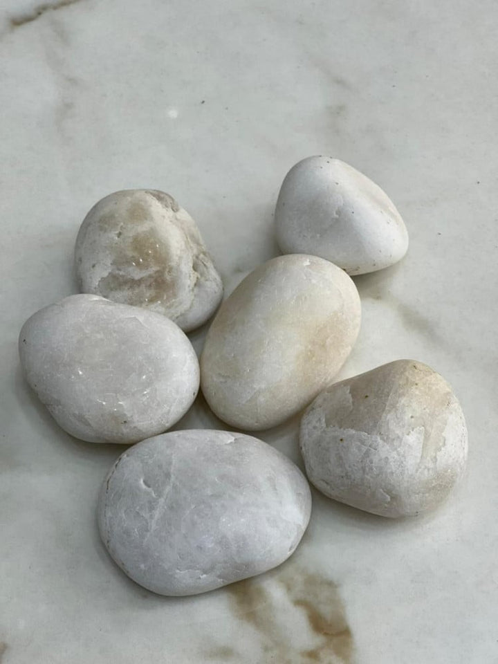 large-shiny-white-decorative-stone-10-kg-pack
