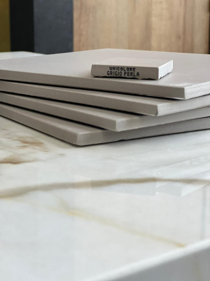 italian-grigio-perla-grey-porcelain--unicolore-grigio-perla--2020-light-grey