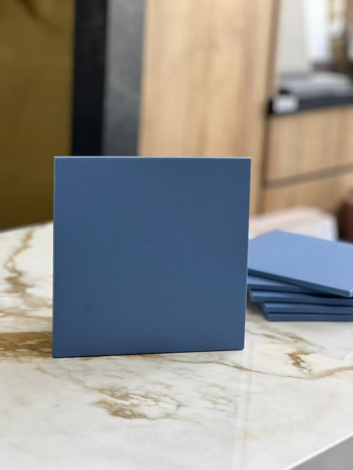 italian-blue-porcelain--unicolore-blu-forte--2020